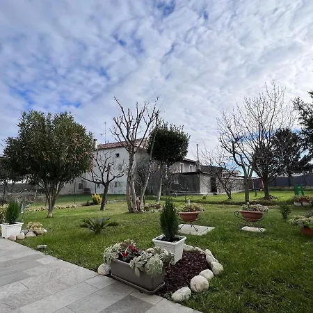 Casa Mi-re-la Apartment